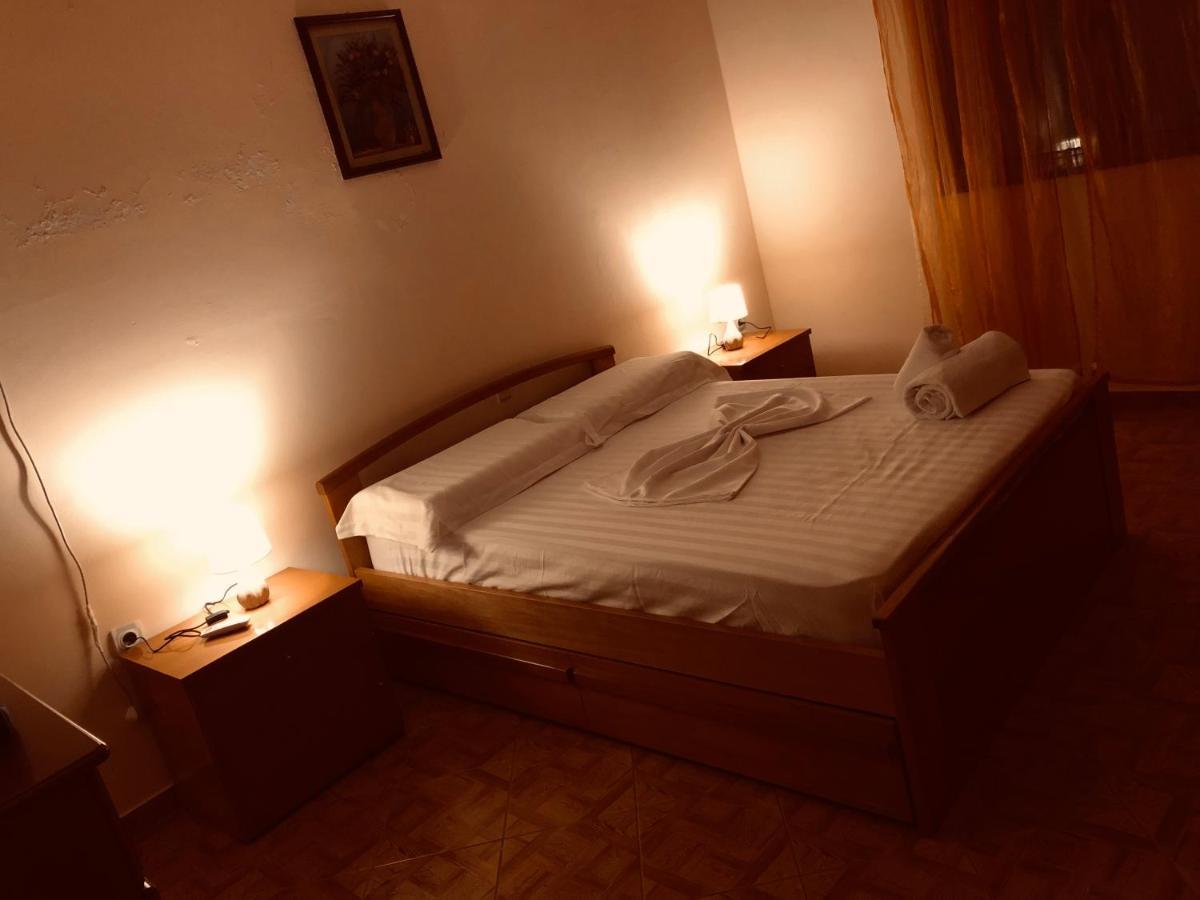 Comfort Guest Rooms Vila Hm Sarande Luaran gambar