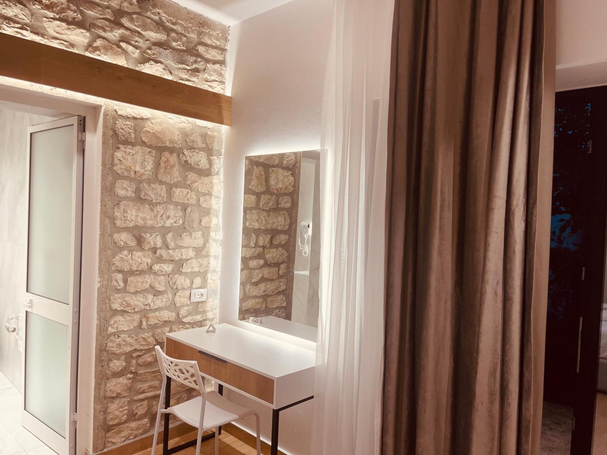 Comfort Guest Rooms Vila Hm Sarande Luaran gambar