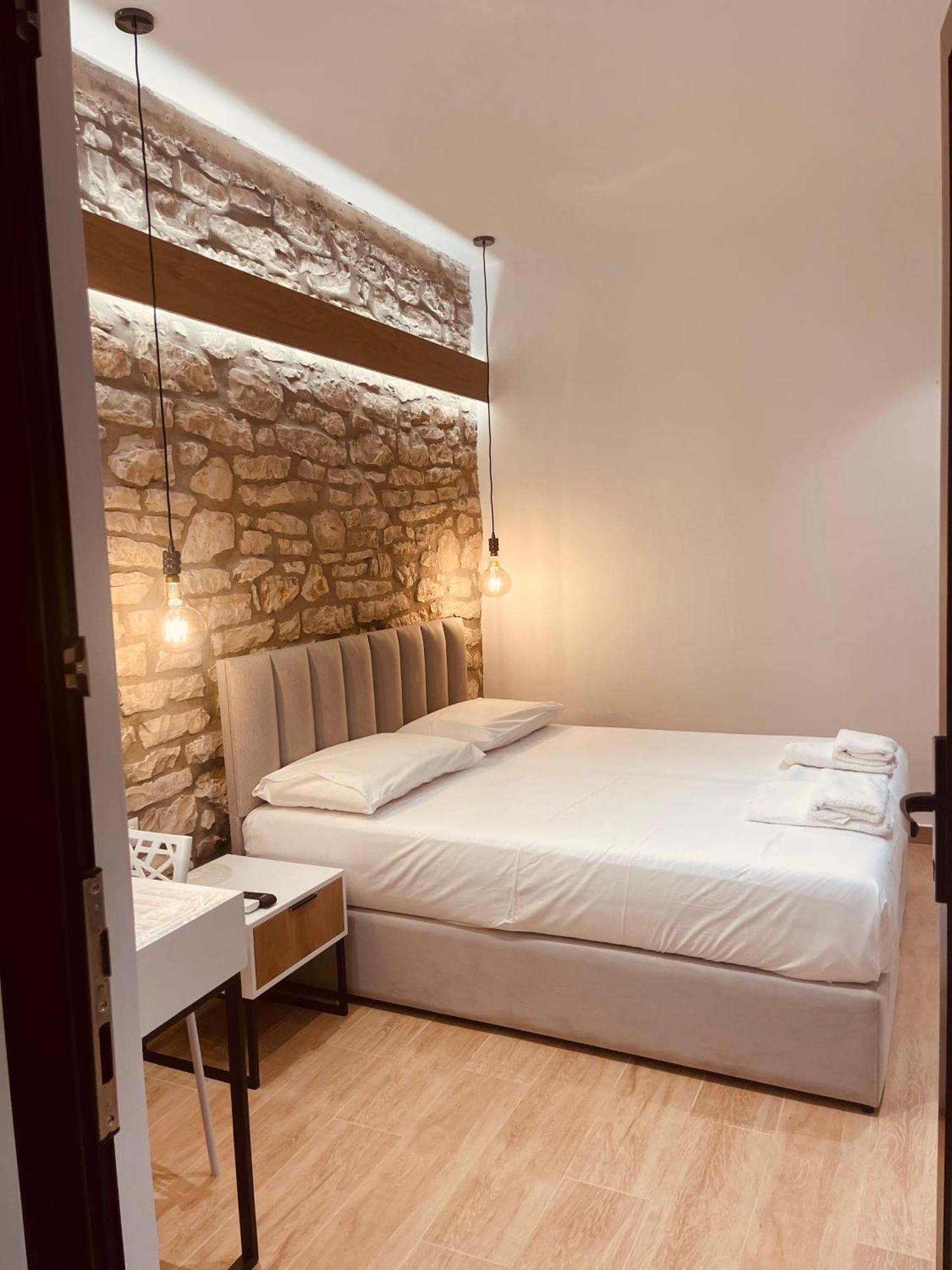 Comfort Guest Rooms Vila Hm Sarande Luaran gambar